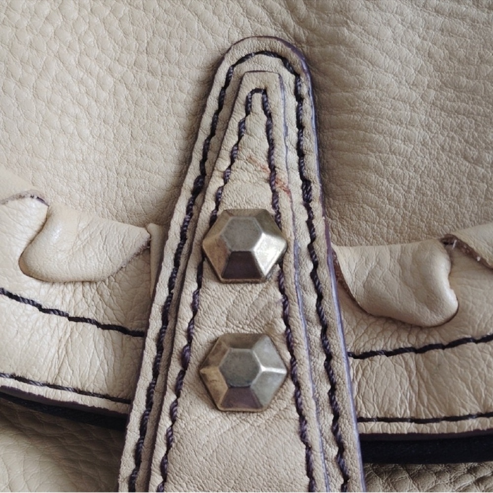 orYANY Mustard Yellow Crossbody Bag - Picture 9 of 14